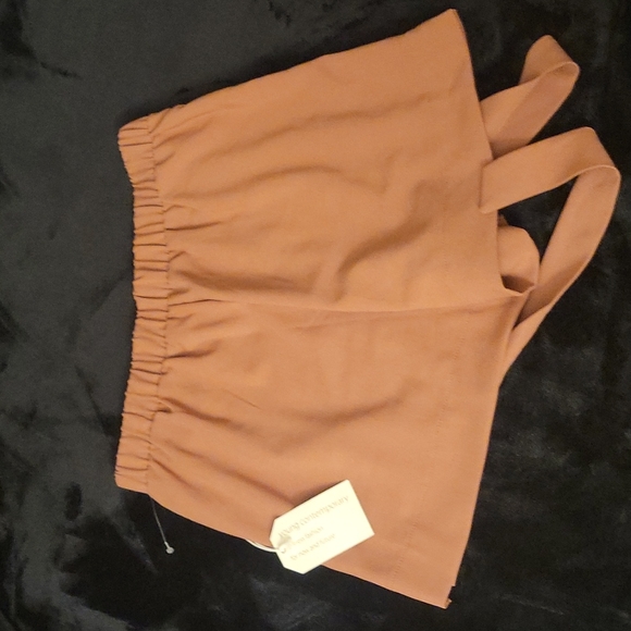 Short - Picture 2 of 3